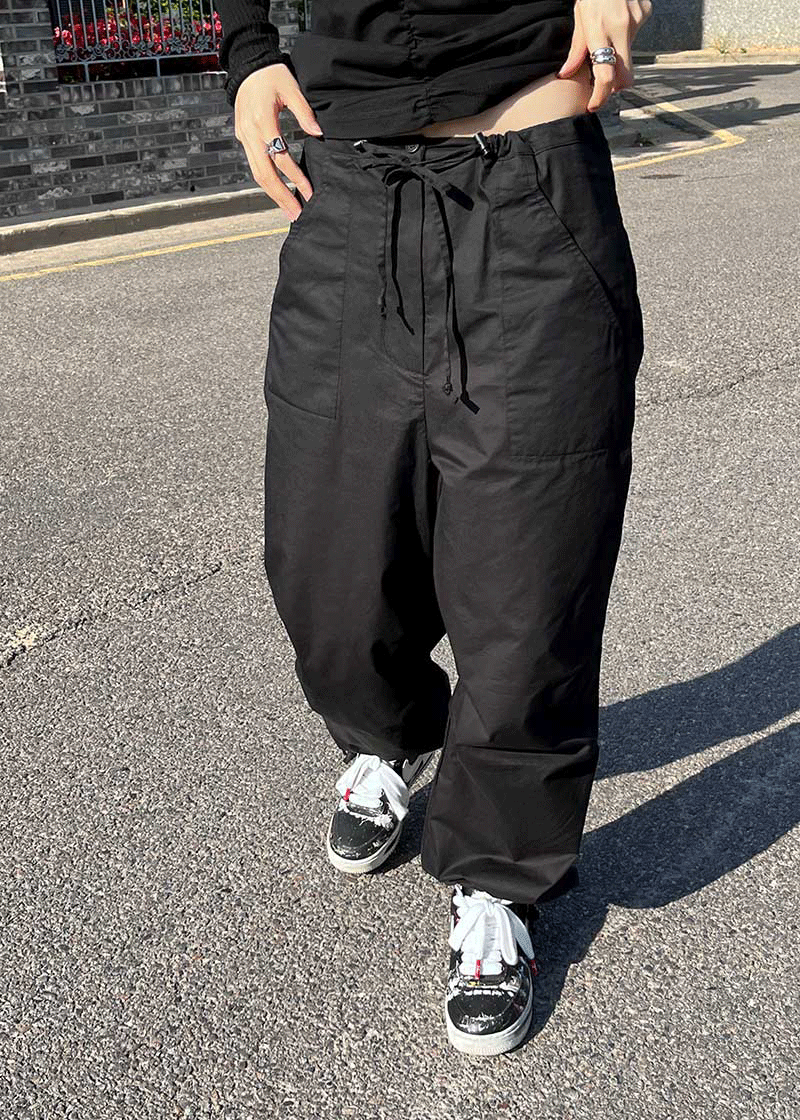(RESTOCK) STRAP CARGO PANTS (2color)