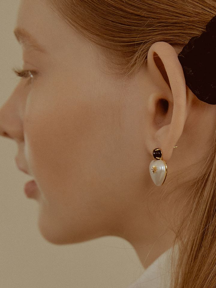 イヤリング TATIANA Onyx Pearl Heart Earring EC1950 타티아나 Onyx Pearl Heart Earring EC1950