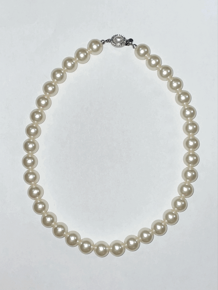 Pearl necklace
