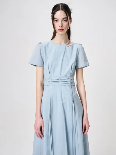 ワンピース ETMON Neck CutOut Shirring Dress, Sky Blue 에트몽 Neck Cut-Out Shirring Dress, Sky Blue