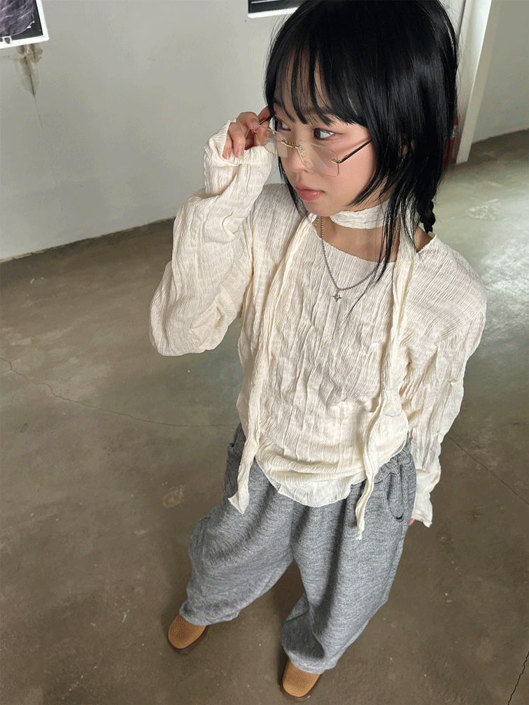 김아홉 lips wrinkle muffler T