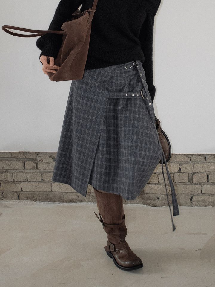 에이티즈서울 BELTED CHECK SKIRT (2COLORS)