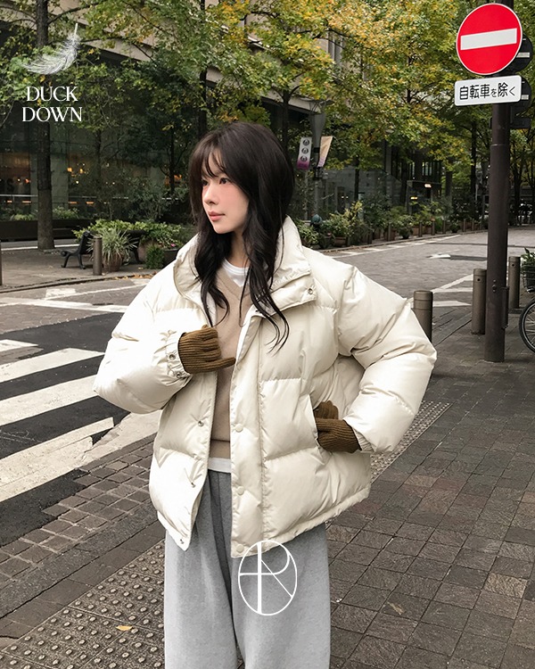 퓨어다 [MADE] (오리털100%) 로인 하이넥 덕다운 점퍼