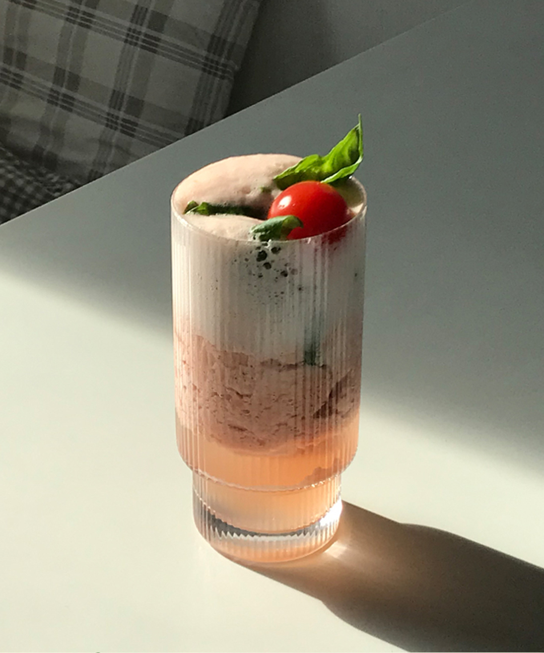 히얼이즈낫어카페 리플라인 유리컵 세로줄 에이드잔 390ml