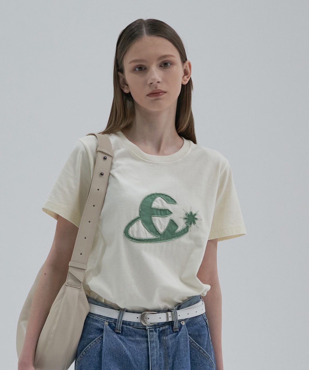 엘리오티 Essential Logo Ts_Cream