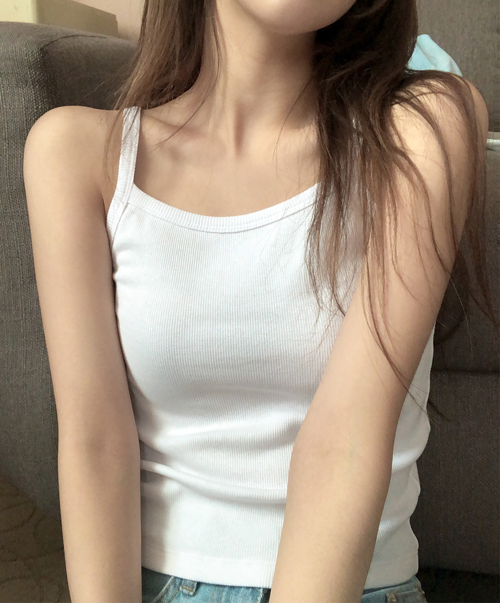 https://cf.product-image.s.zigzag.kr/original/d/2024/5/23/4598_202405231042330926_79922.jpeg