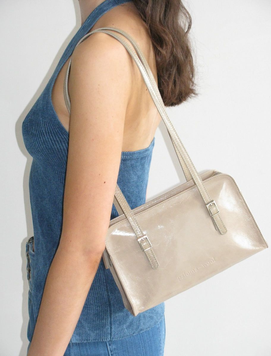 스페인샵 팔로마울 Cayetano 샤이니 숄더백 PBJ101 ECRU