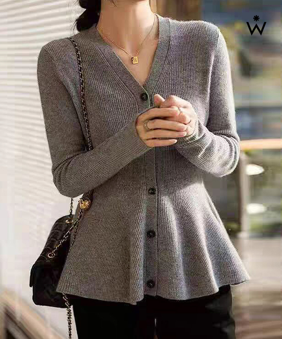 페미닌 브이넥 프릴 버트업 니트 가디건 (WICACD002)