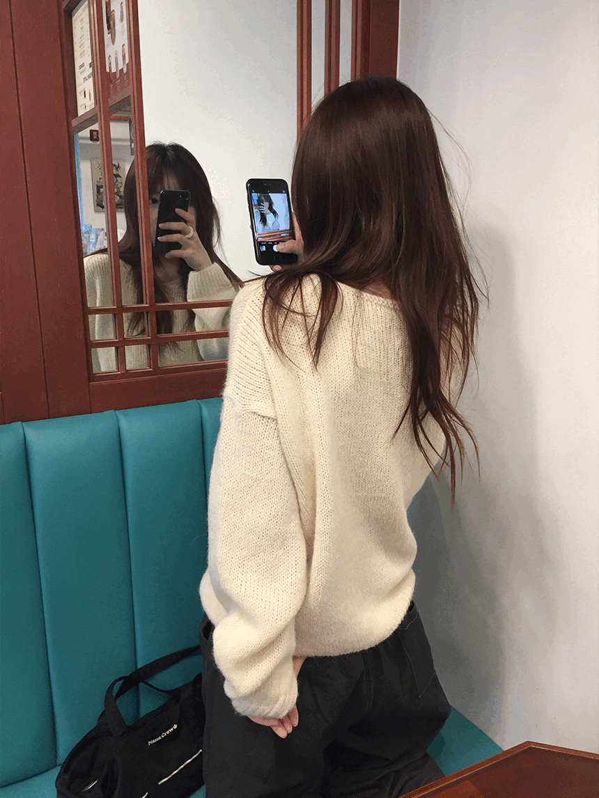 [하우유] 포페 루즈 브이넥 컬러 니트
