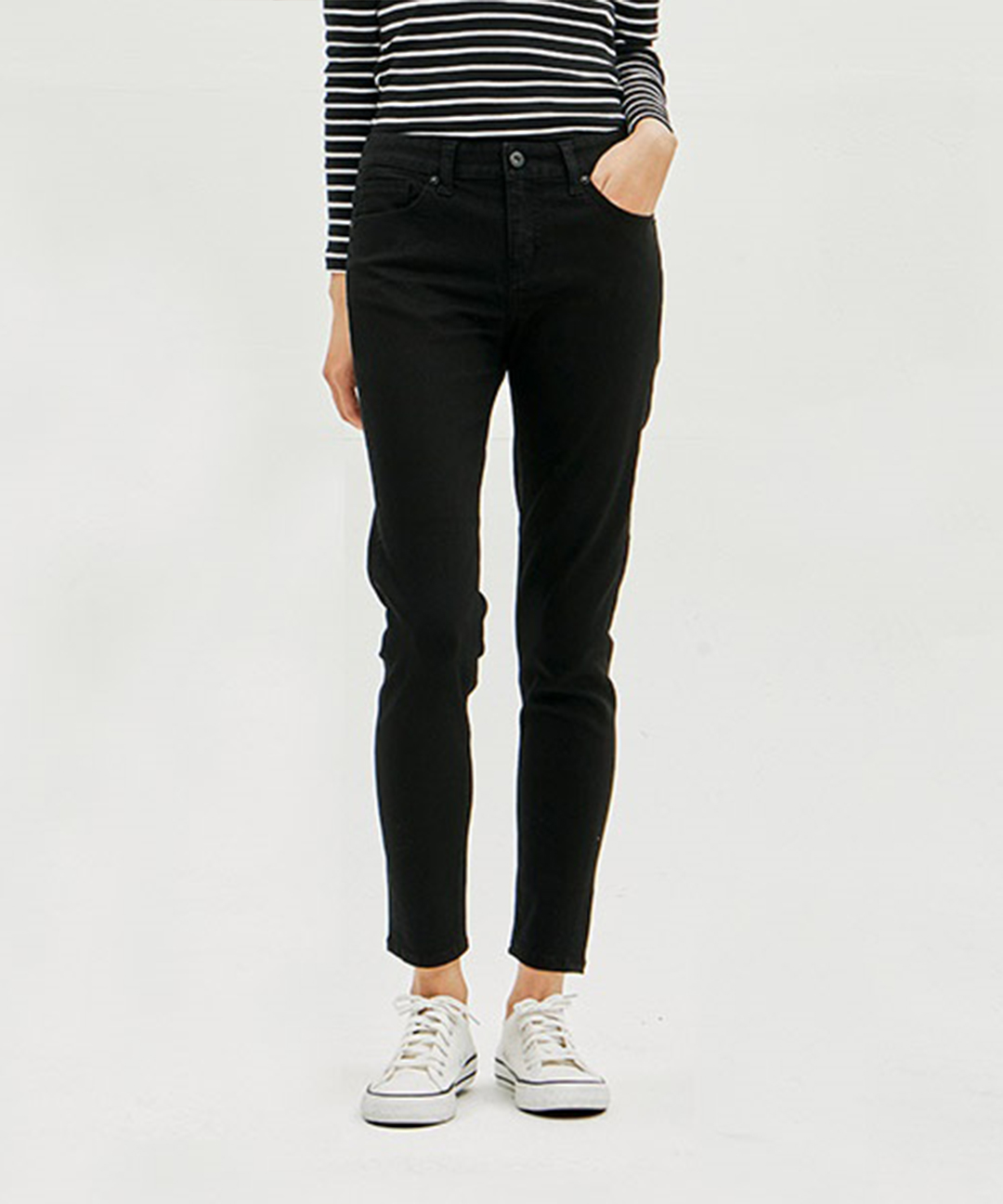 여성) 기획 블랙 노말워싱 데님_JM1DSN958-BV