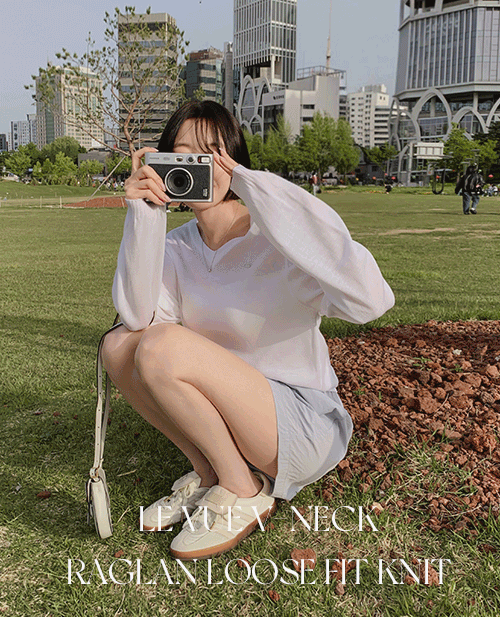 NEEER ニア ルビュー Vネック レグラン シースルー ルーズフィット ニット